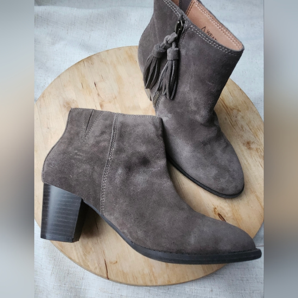 Vionic Ankle Boots - image 5